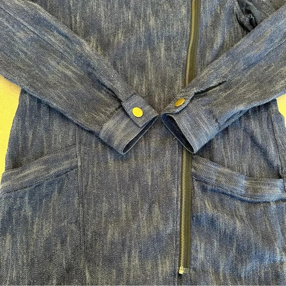 Cabi Adventure Anorak Hooded Denim Jacket Medium Wash Size M 100% Cotton - Picture 5 of 10